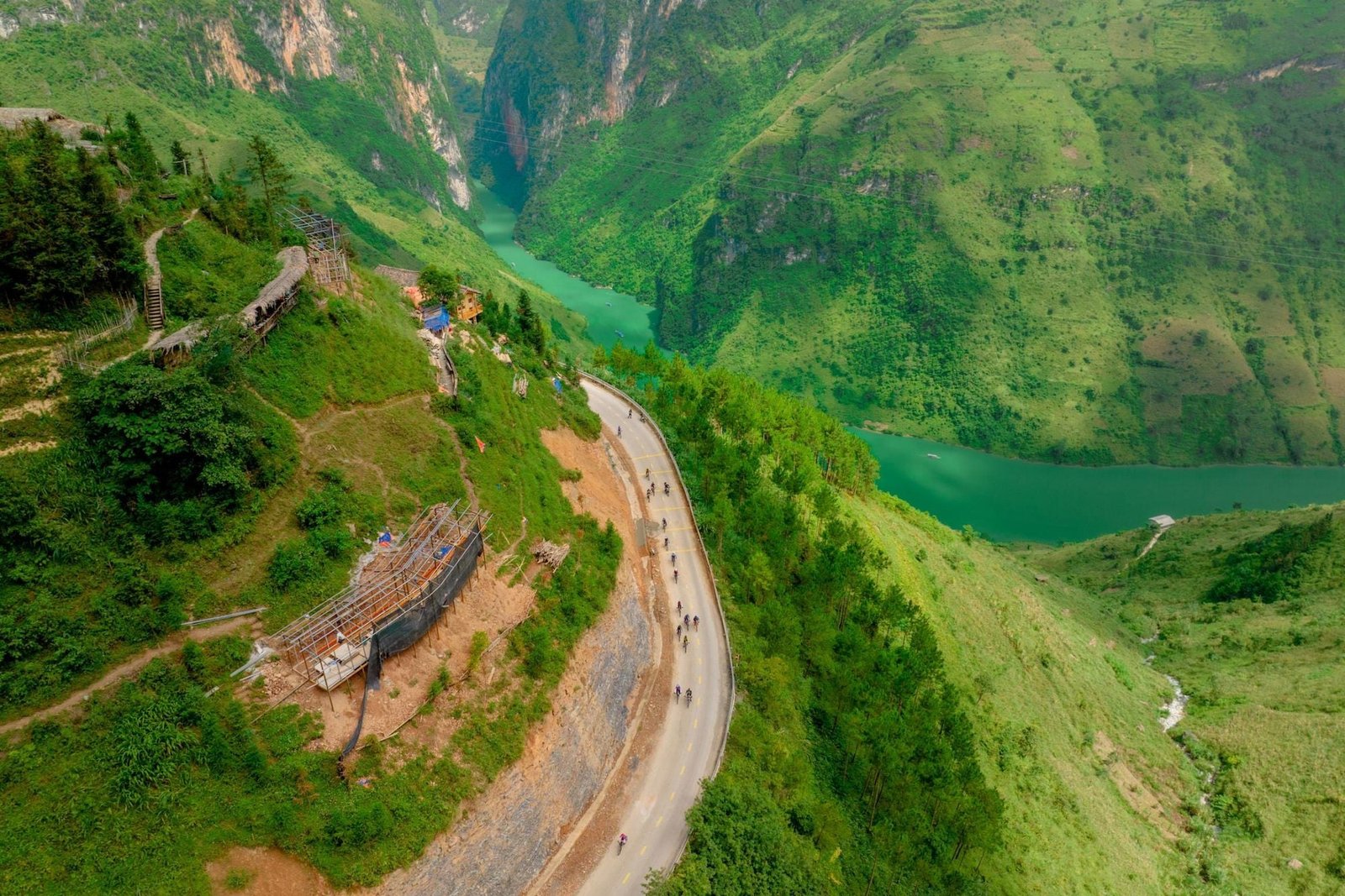 1776321045_Hanoi to Sapa bike tour.jpg